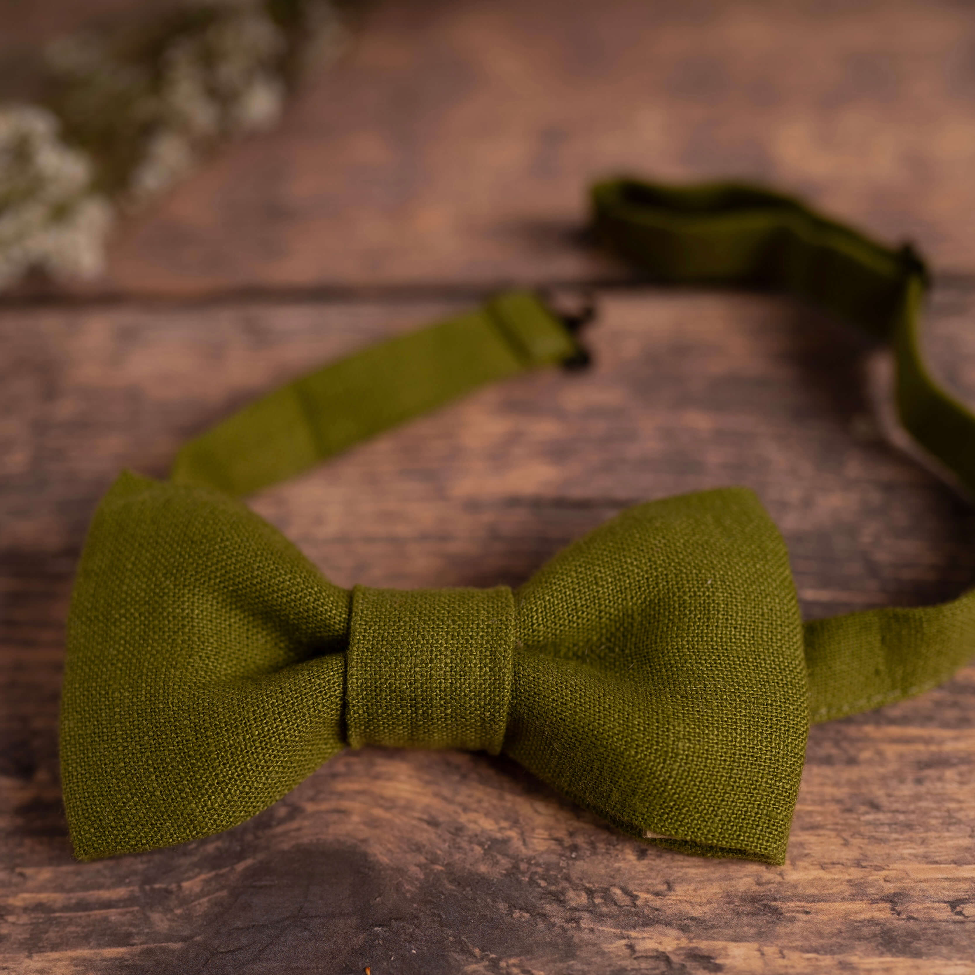 Moss Green Linen Bow Tie