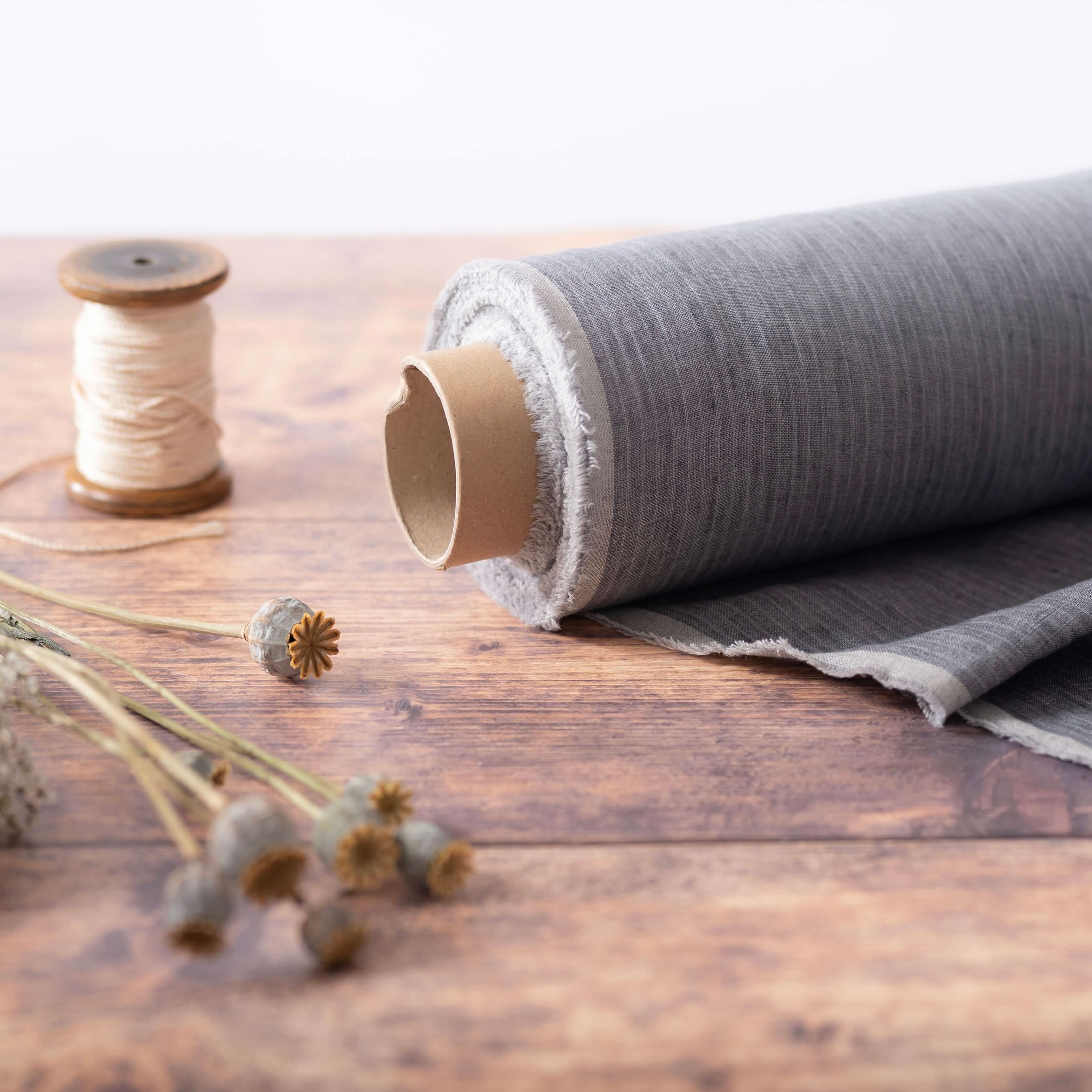 Washed Pure Grey Stripes Mélange Linen Fabric 195 g/m²
