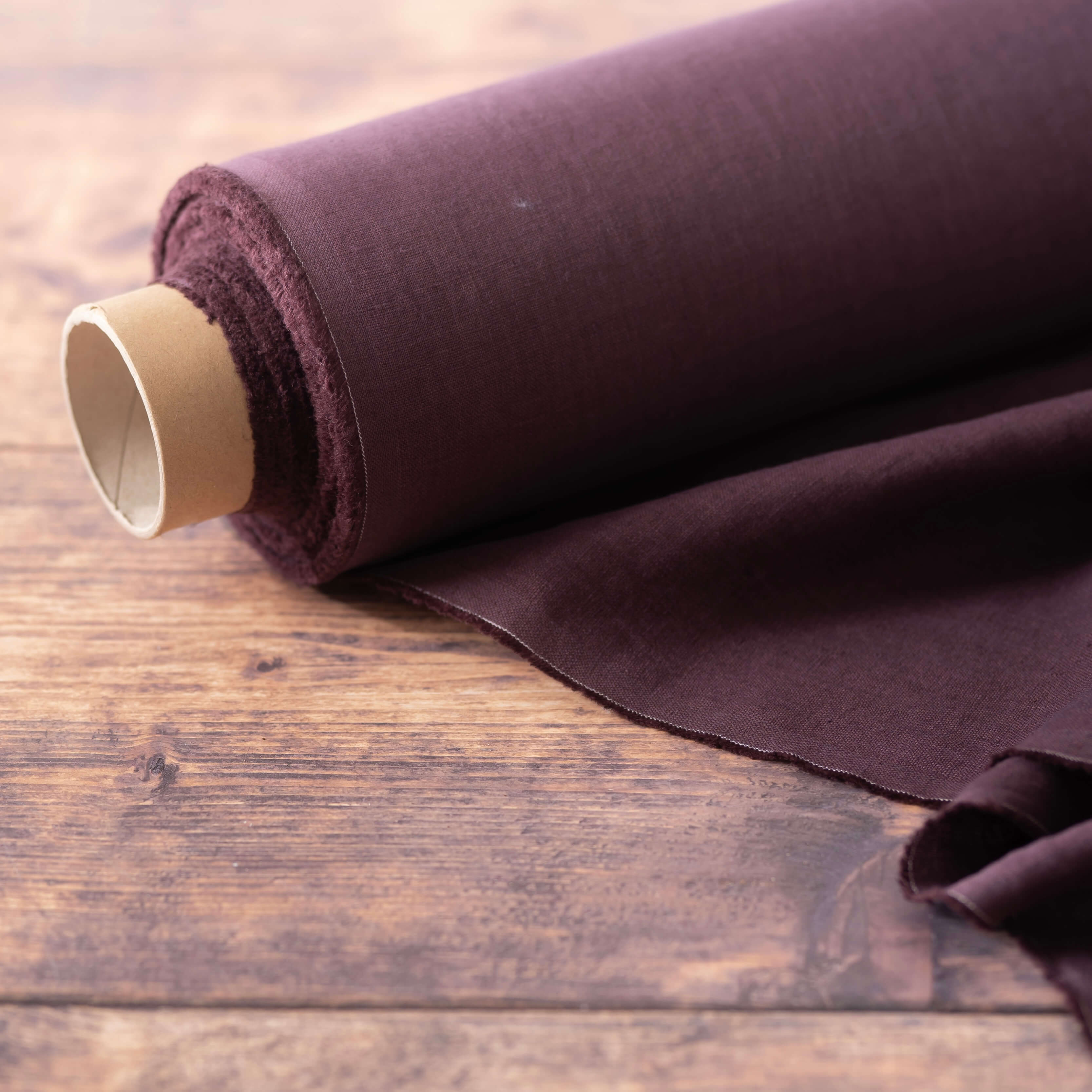Washed Pure Dark Plum Purple Linen Fabric 205 g/m²