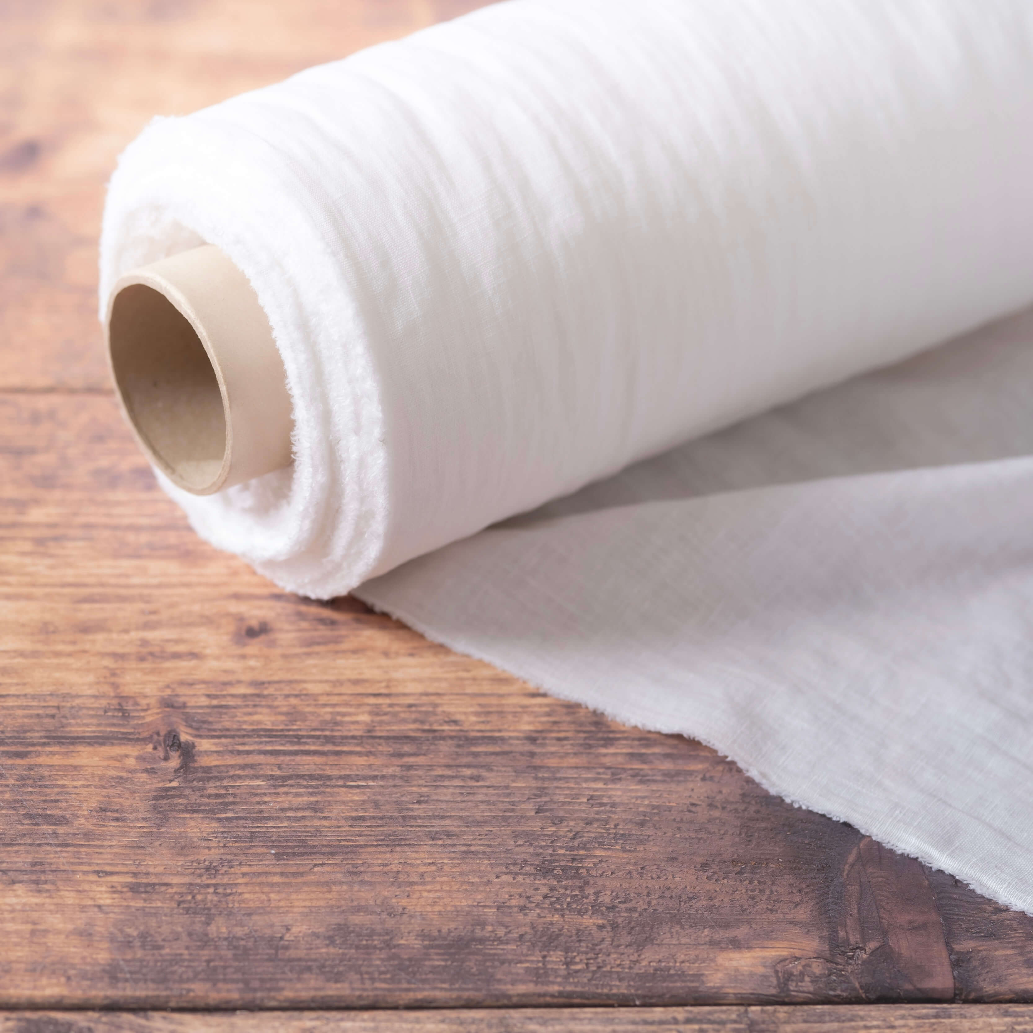 Washed Pure Bright White Linen Fabric 205 g/m²