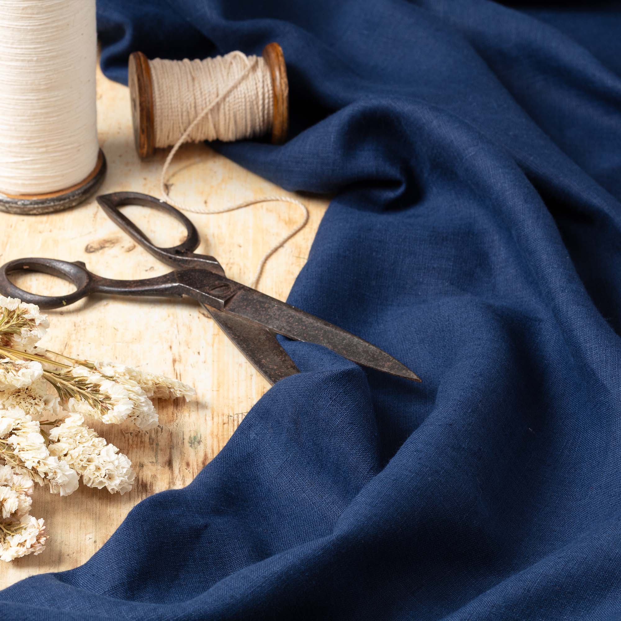 Washed Pure Dark Blue Linen Fabric 205 g/m²