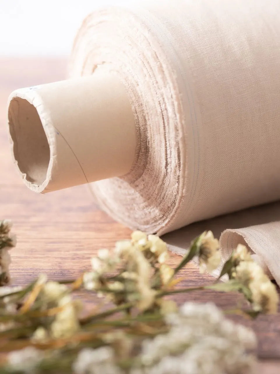 Light_cream_linen_fabric.webp