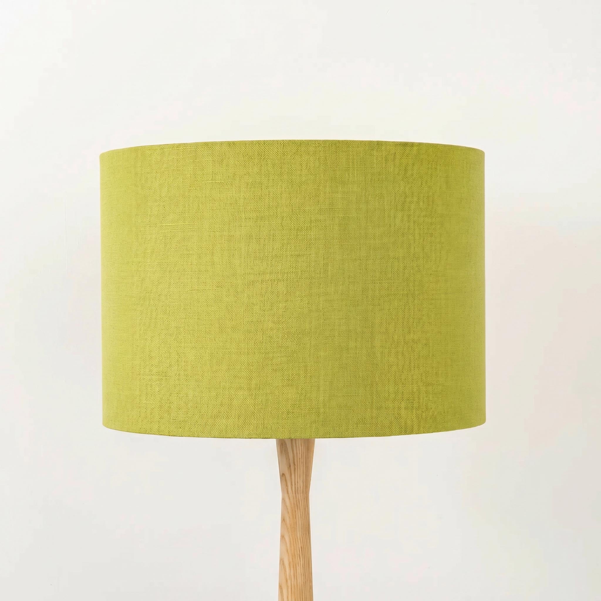 lime-green-linen-lampshade-wooden-table-lamp_png.jpg