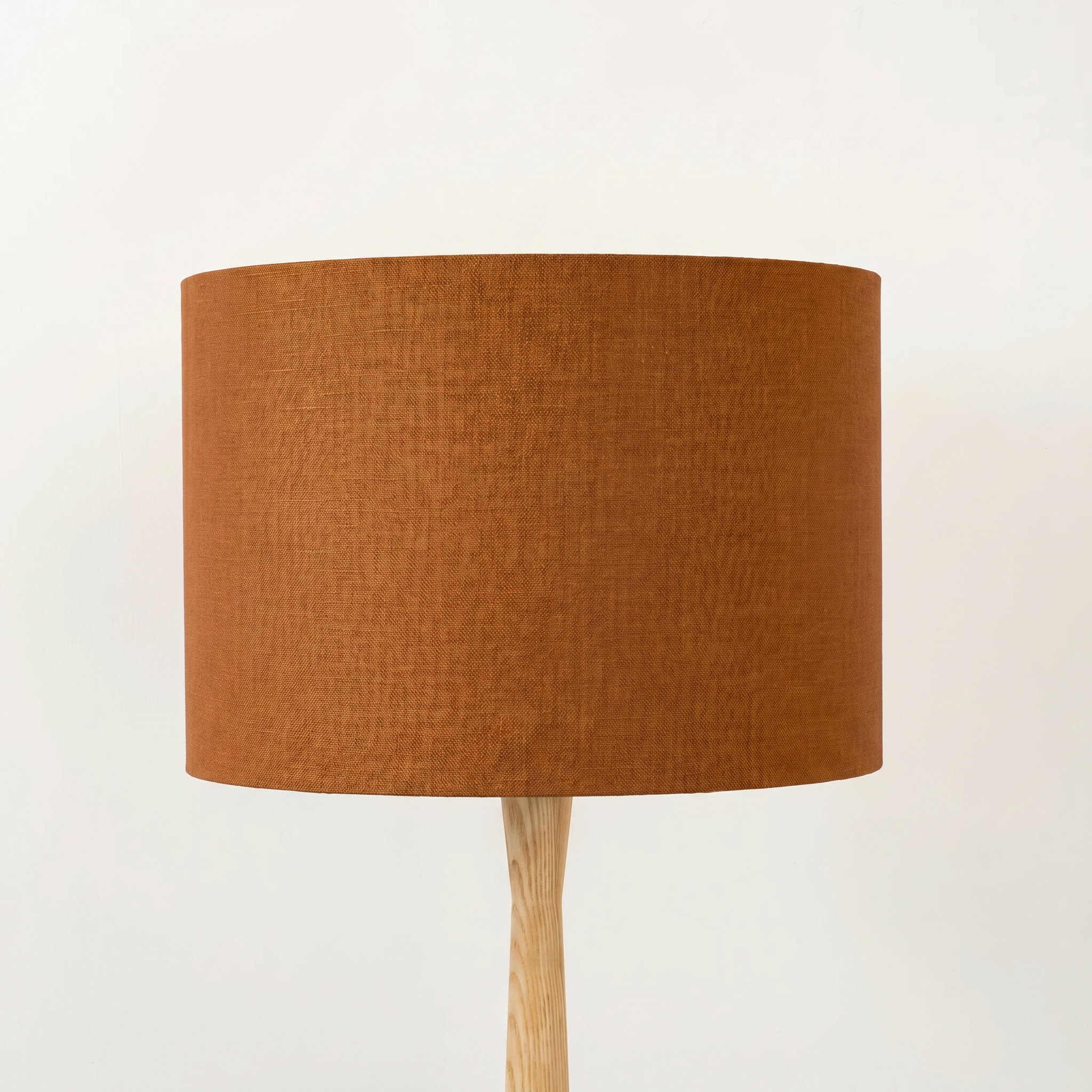 rust-brown-linen-lampshade-wooden-table-lamp.png