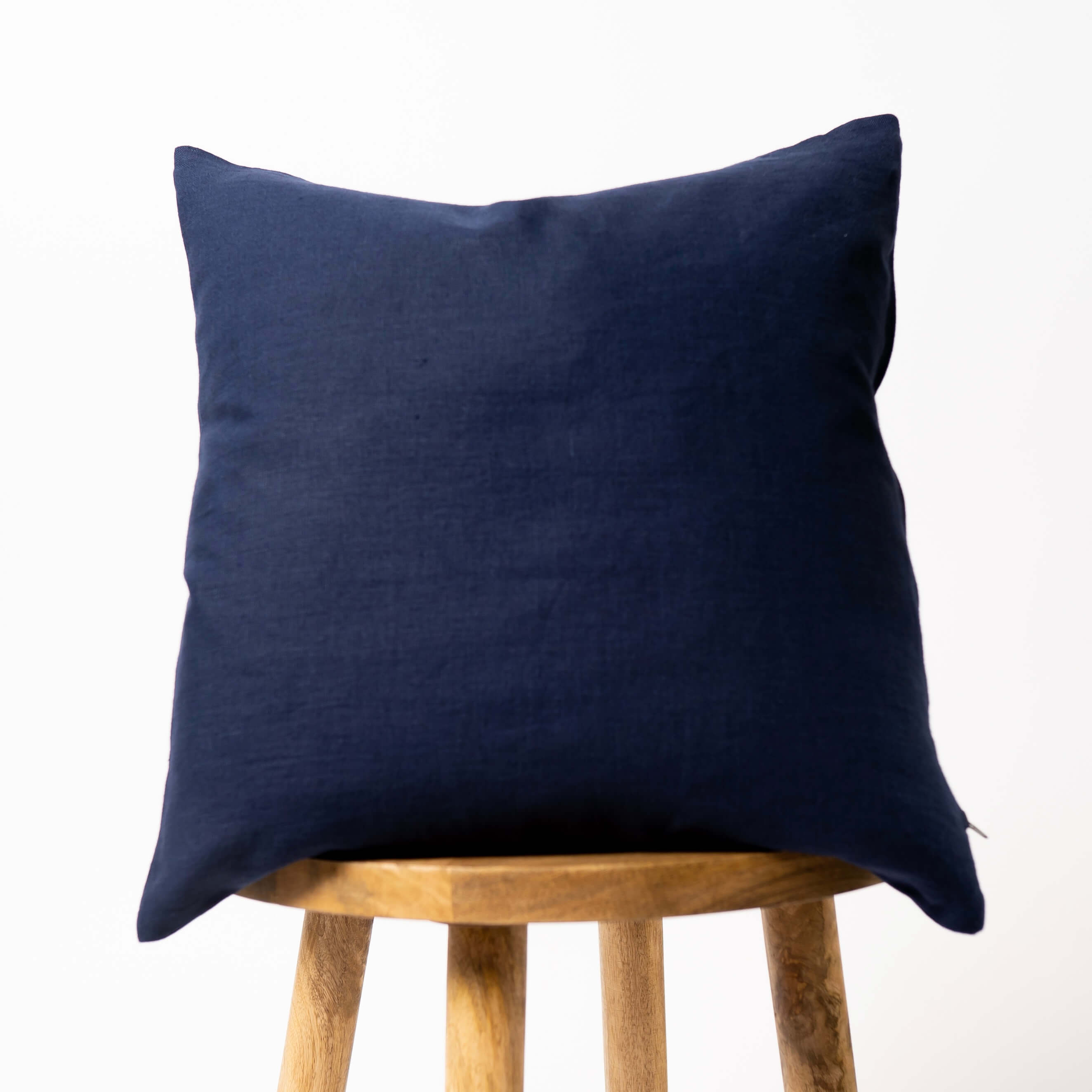 Blue linen hot sale cushions